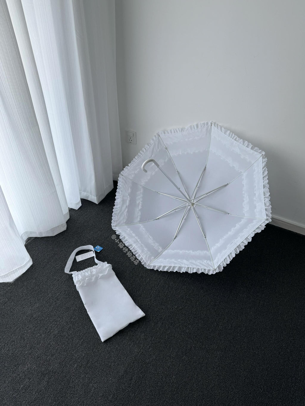 Raven and Lace Classic Lolita Foldable Ruffle Parasol - image 23