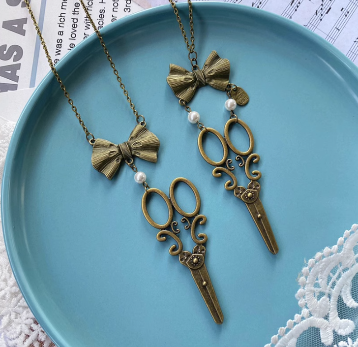 Vintage Lolita Bow-Scissors Shaped Necklace - image 13