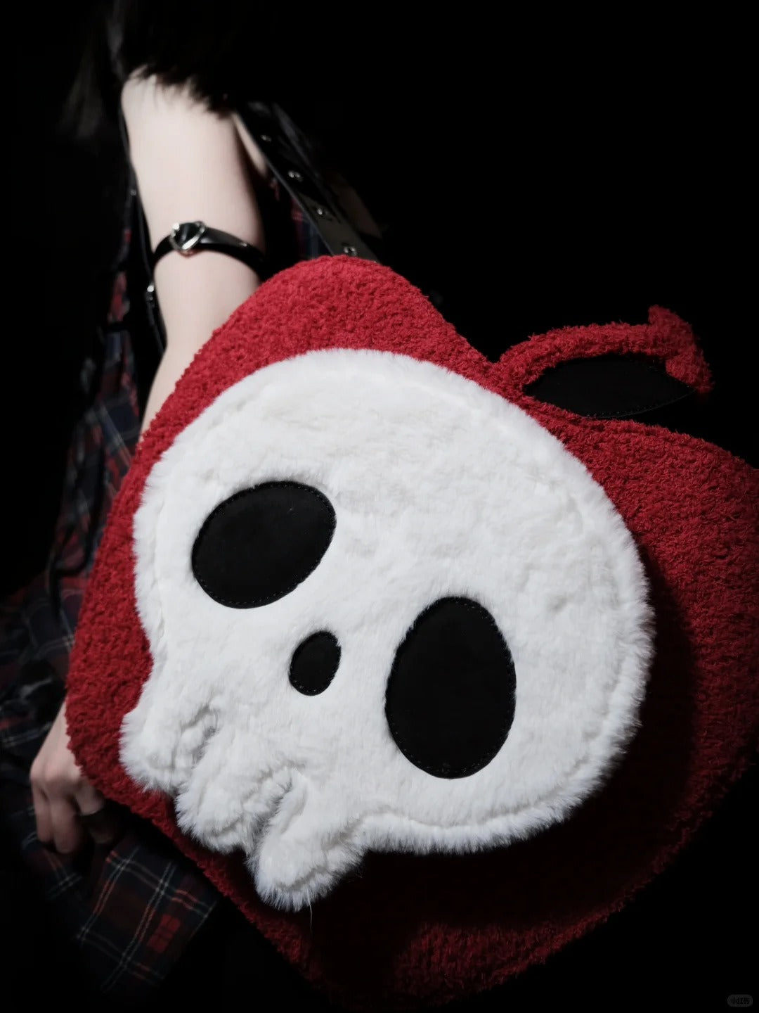 Poison Apple Skull - Gothic Novelty Backpack - image 4