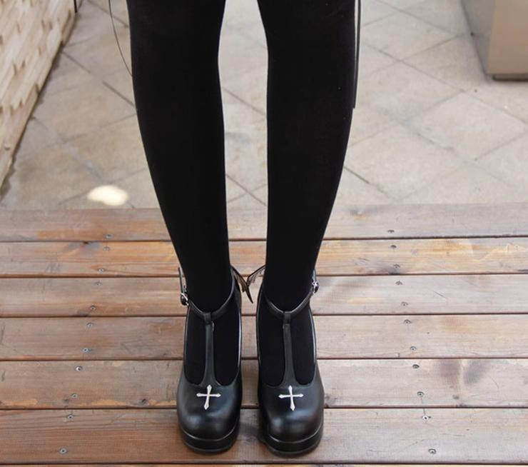 Gothic Lolita Wings and Cross Shoes for Christmas - image 6