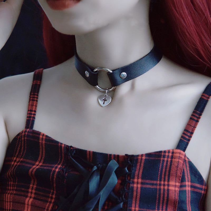 Gothic Lolita Cross Leather Choker - image 9