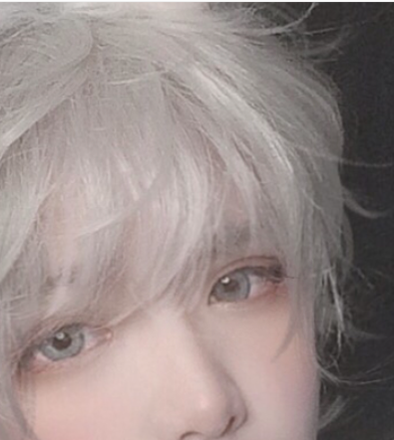 Mr. Rabbit - Gray Slightly Short Curly Wig - image 10