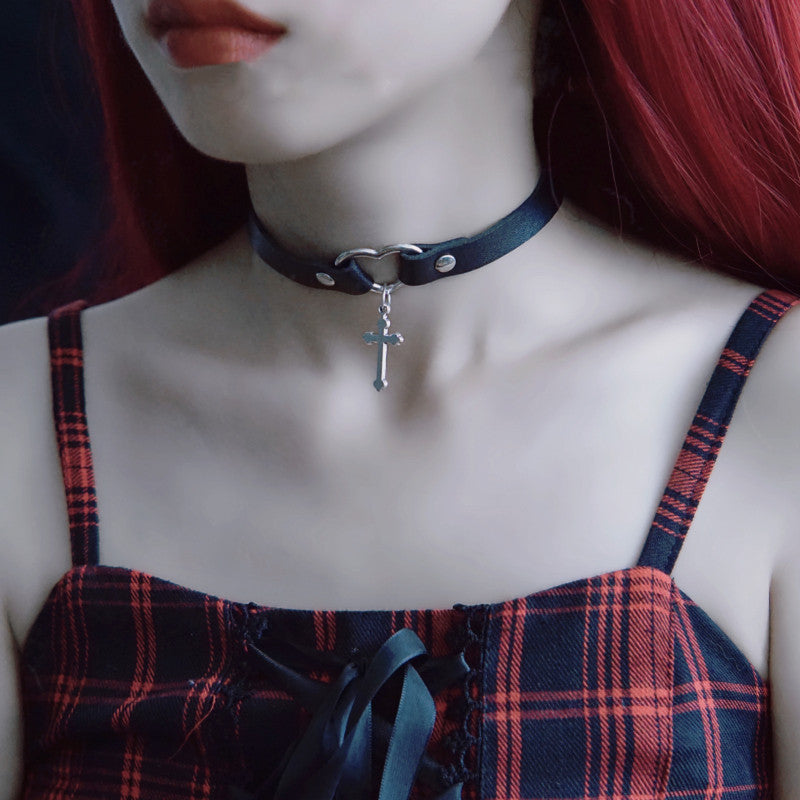 Gothic Lolita Cross Leather Choker - image 10