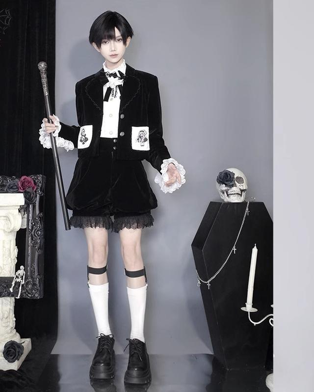 Erosion Heart F-Type - Ouji Lolita Suit Black Velvet Shorts and Skirt - image 12