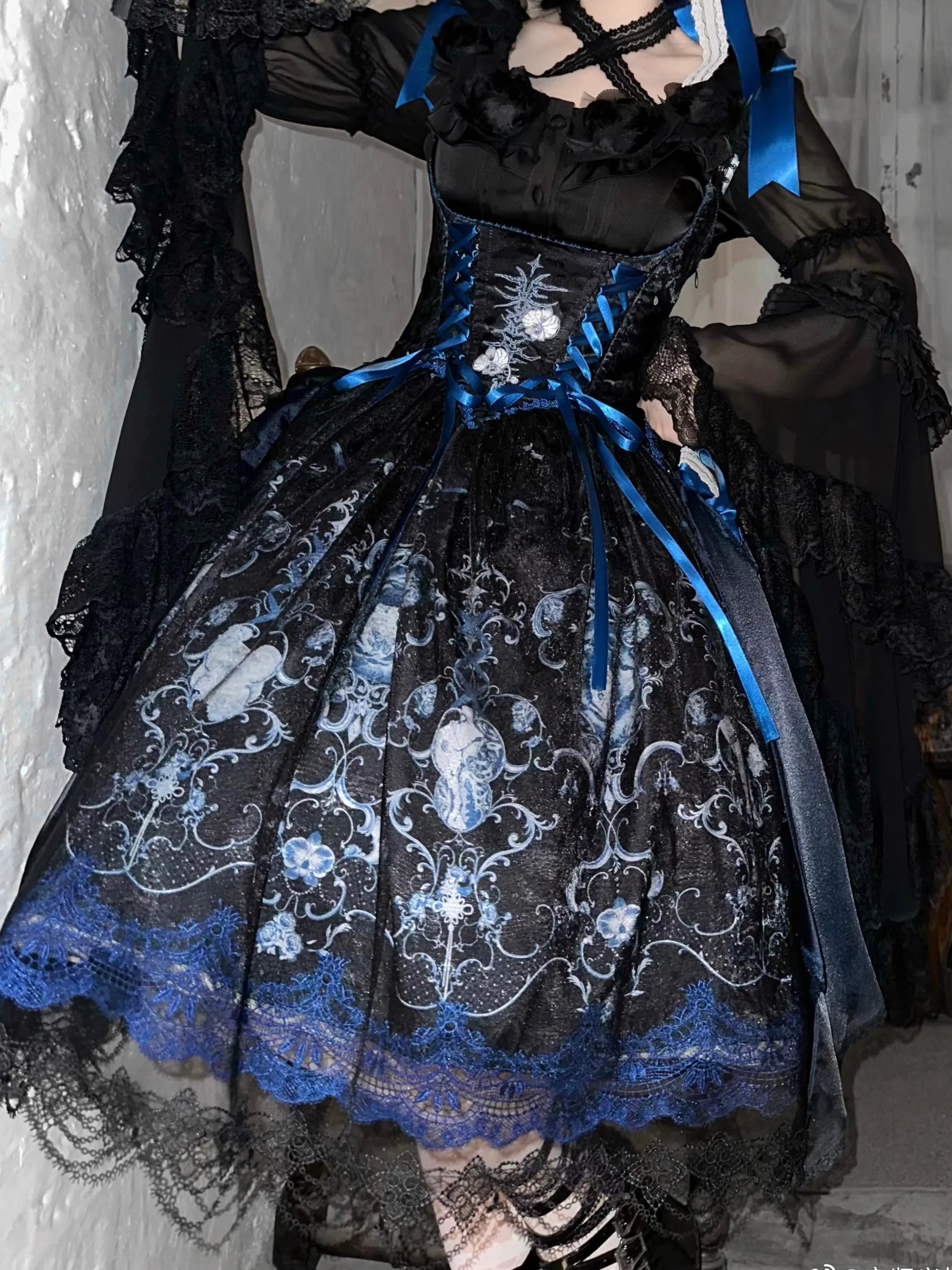 Ling Long Ci Blue Porcelain Butterfly Orchid Print Gothic Lolita Bustier JSK - image 10