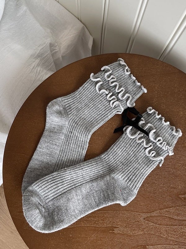 Lolita Wool Socks with Butterfly Bow and Ruffled Cuff - 5 Colors - image 4