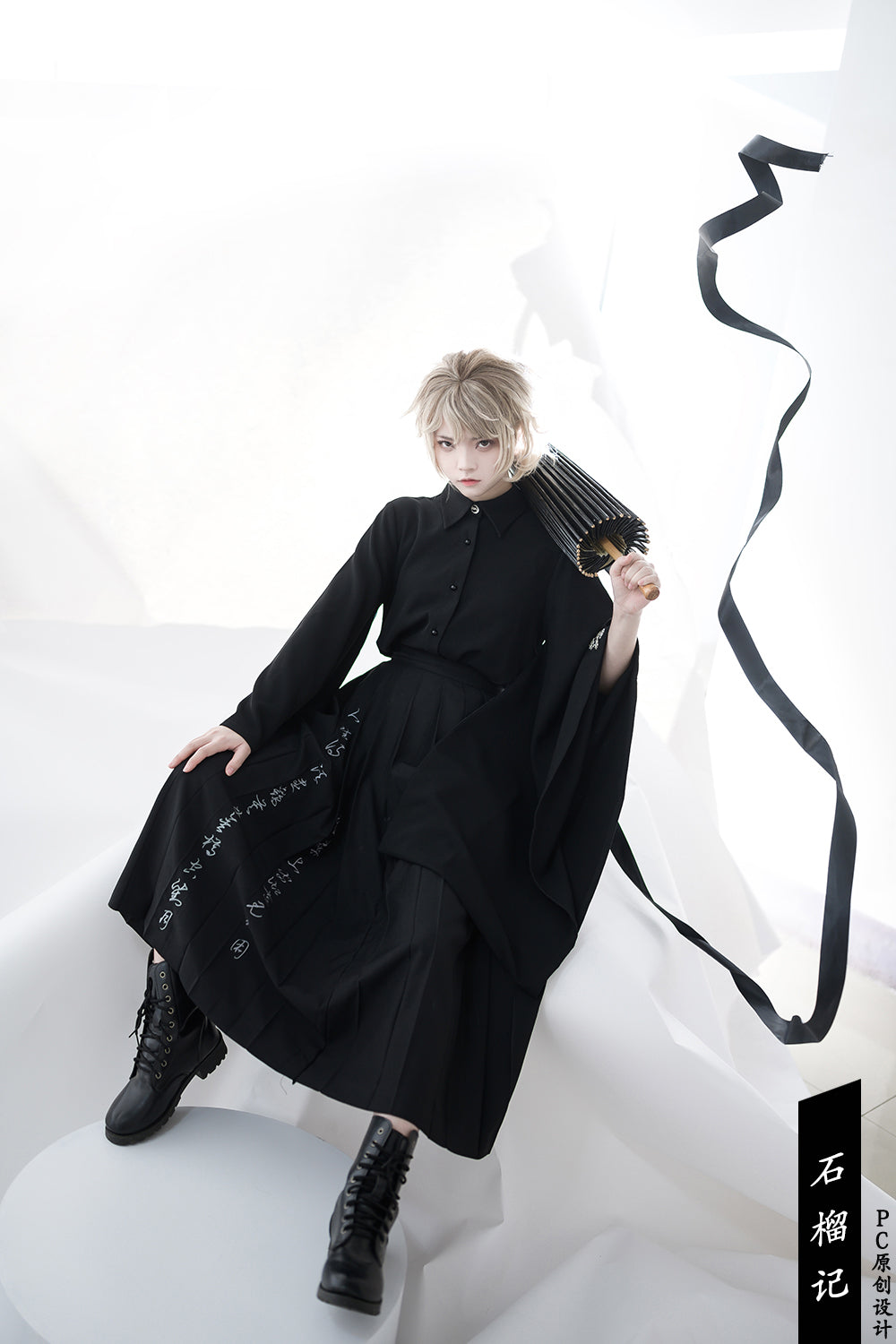 Pomegranate Note - Black Pleated Ouji Skirt - image 11