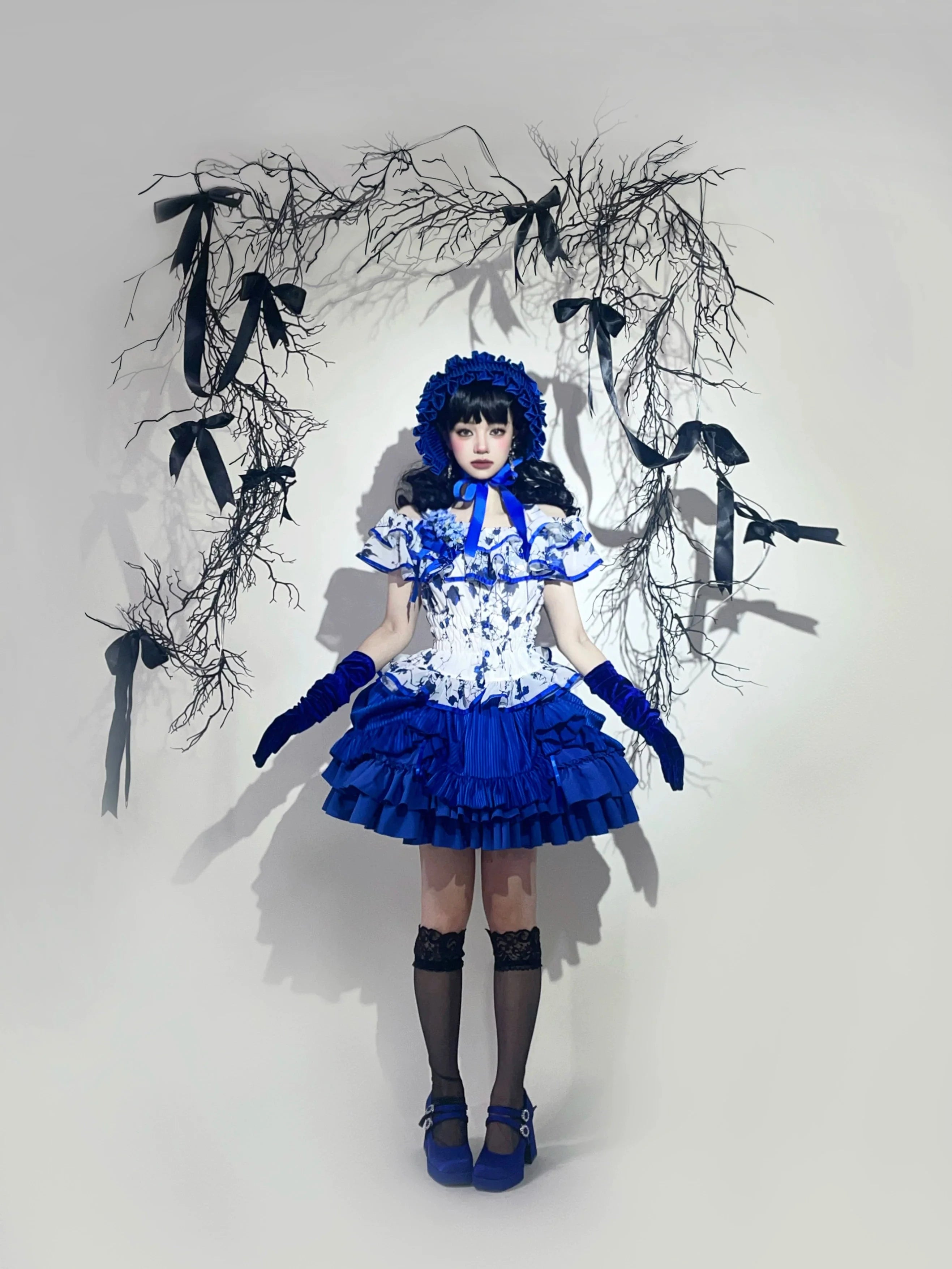 Thorned Rose Gothic Lolita Blouse and Skirt Set - image 2