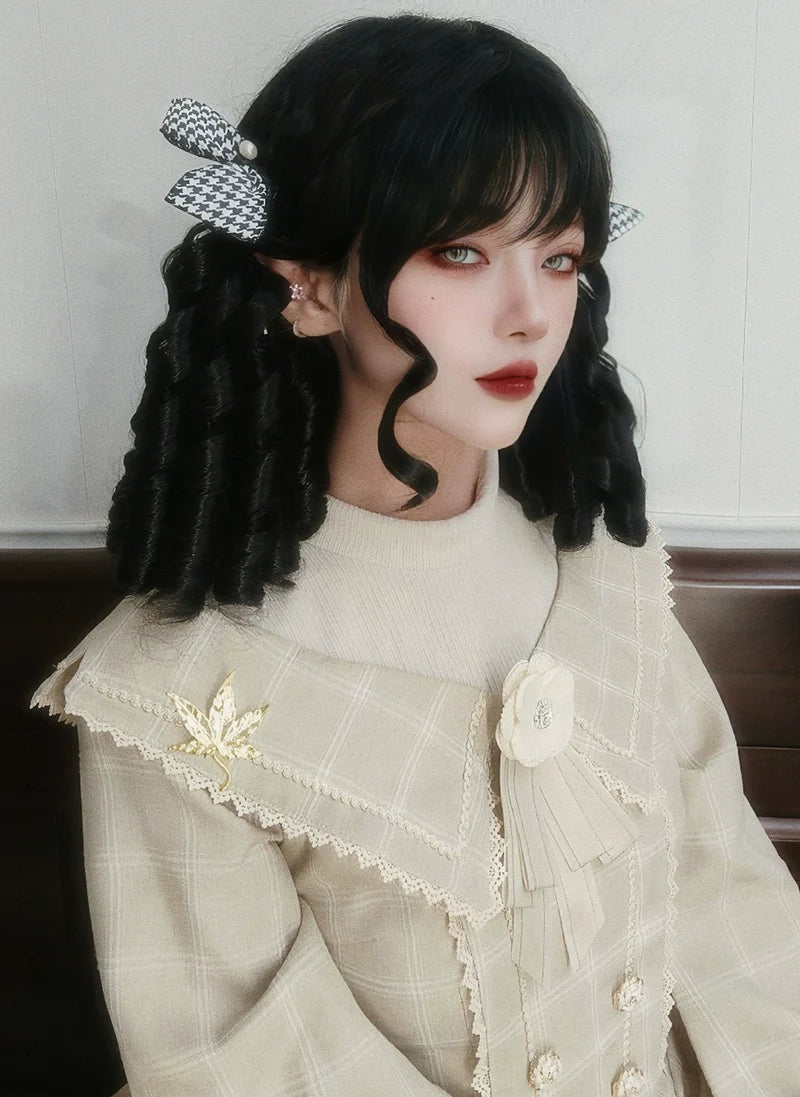 Sparkling 33cm Lolita Court Wig with Roman Curls - image 5