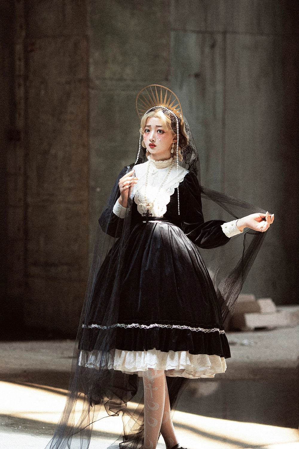 Vintage Elegant Velvet OP Dress - image 28