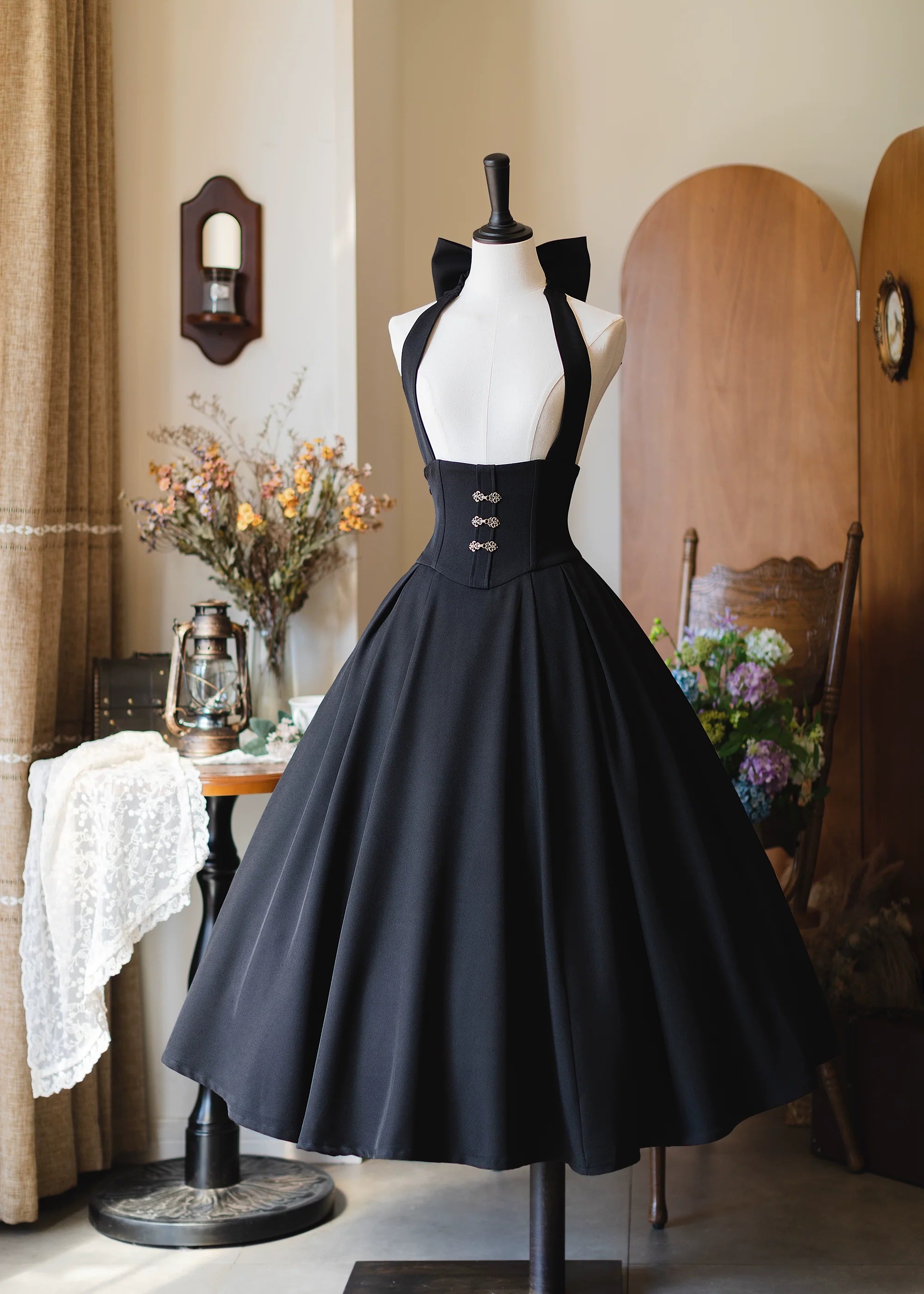 Vintage Lolita Fishbone Halter Skirt and Autumn Jacket - image 6