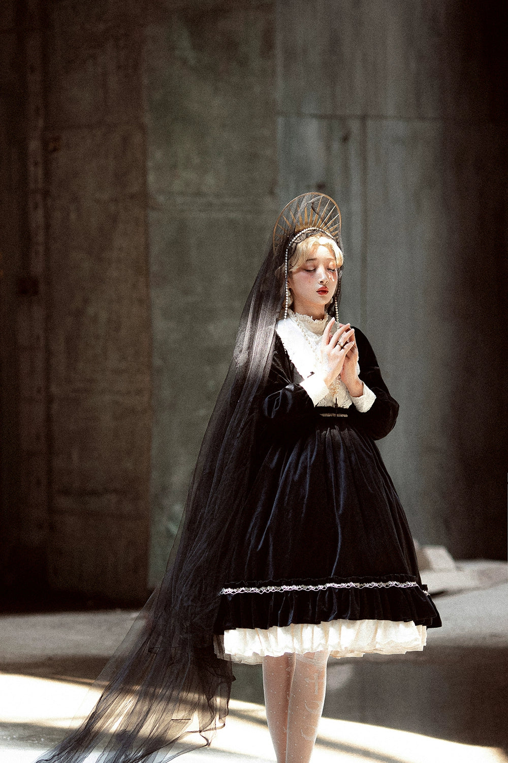 Vintage Elegant Velvet OP Dress - image 33