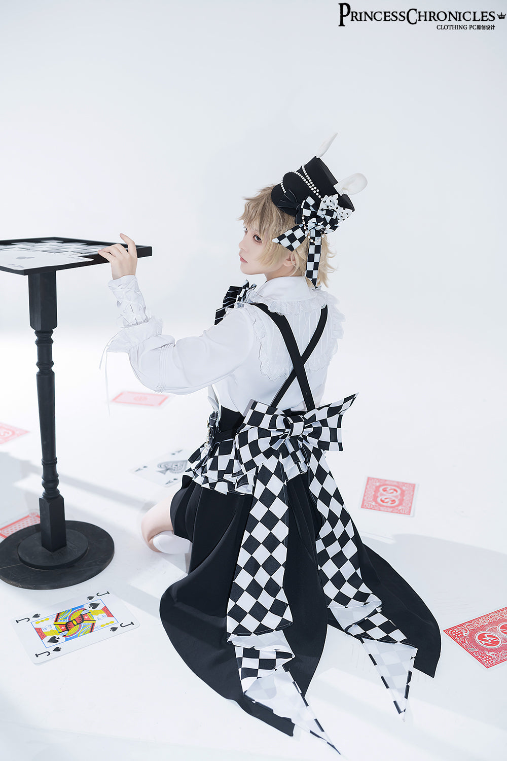 Rabbit Theater Chessboard Ouji Fashion Shirt Set - image 38