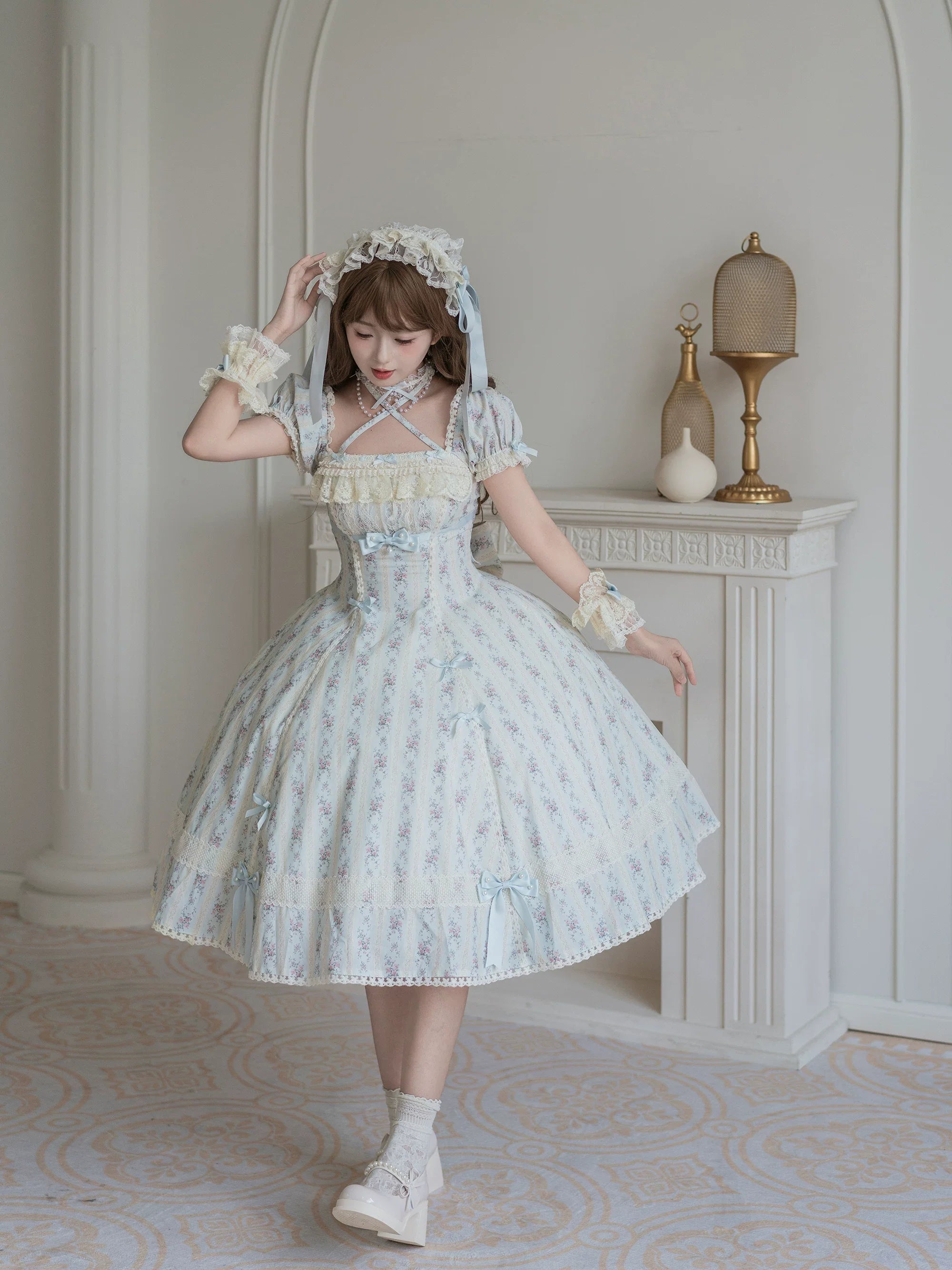 Garden Encounter of Three Springs - Cotton Old School Lolita Floral Print OP, Lace Back Opening and Accessories - image 5