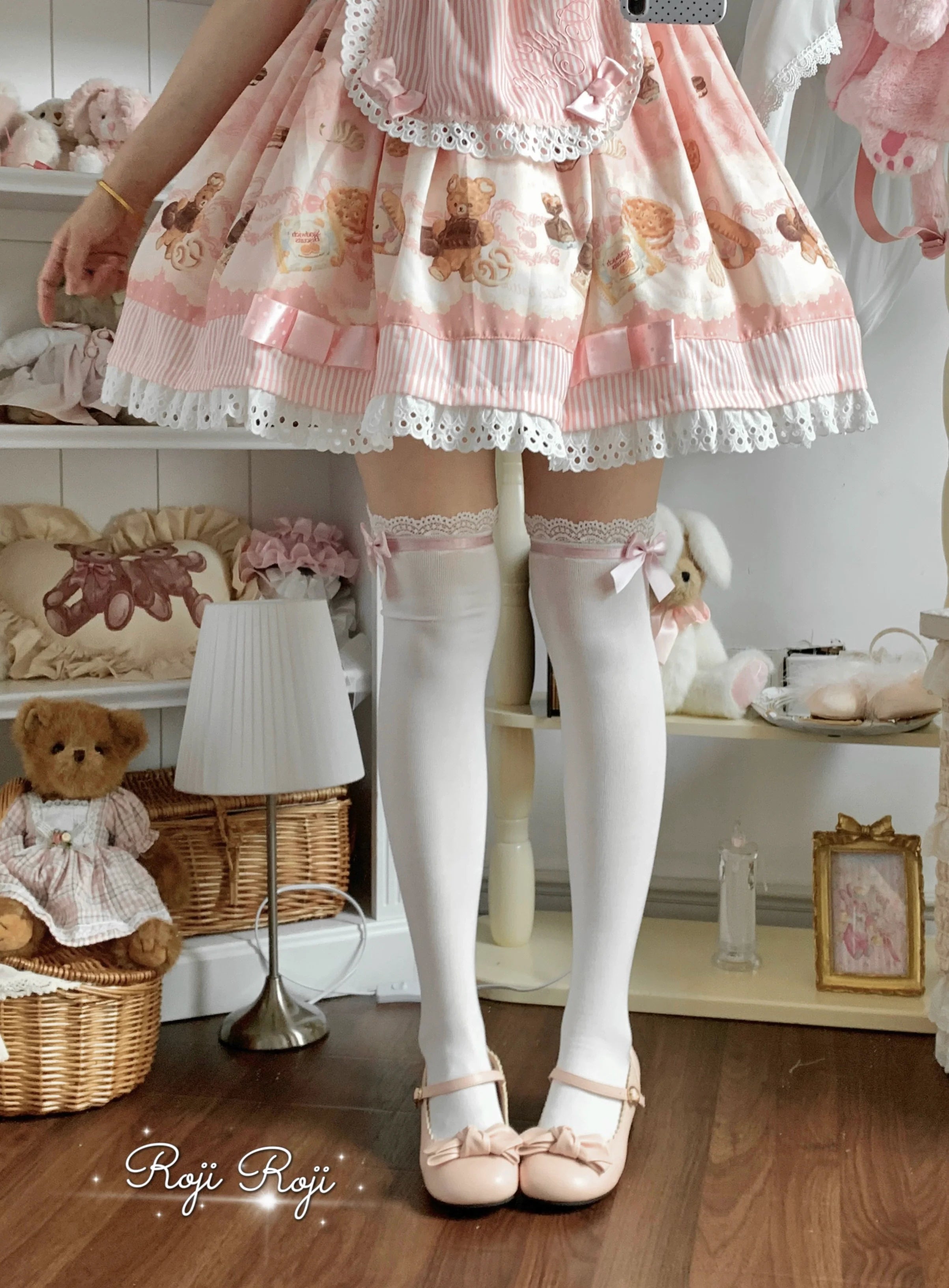 Sweet Lolita Socks With Lace & Bow Details - image 8