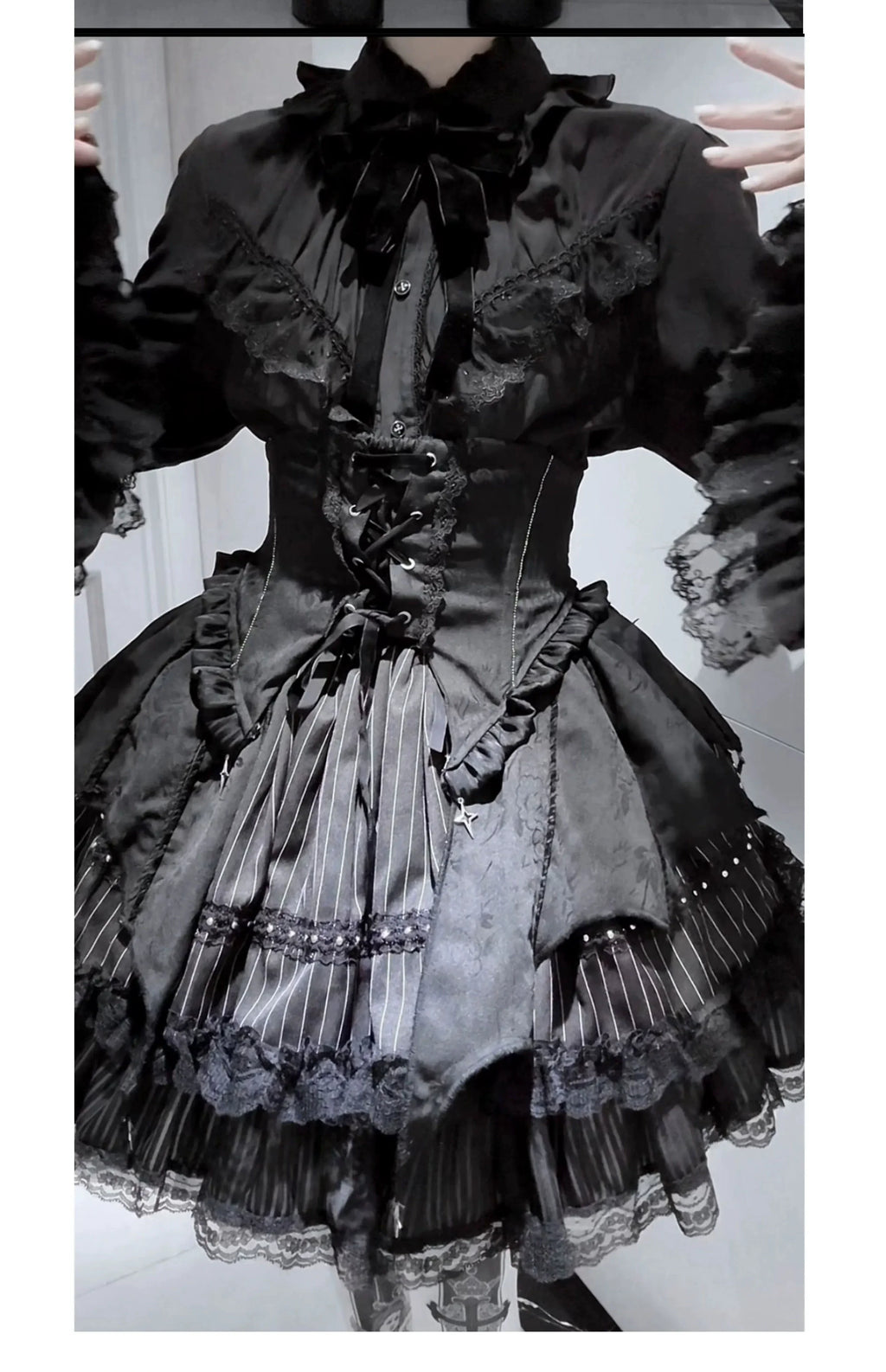 Trace Bone Black Gothic Lolita Skirt and Waist Cincher Set - image 14