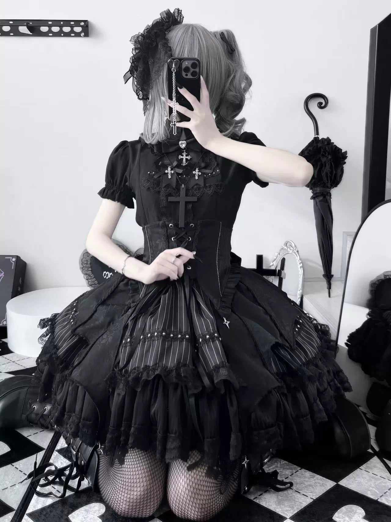 Trace Bone Black Gothic Lolita Skirt and Waist Cincher Set - image 13