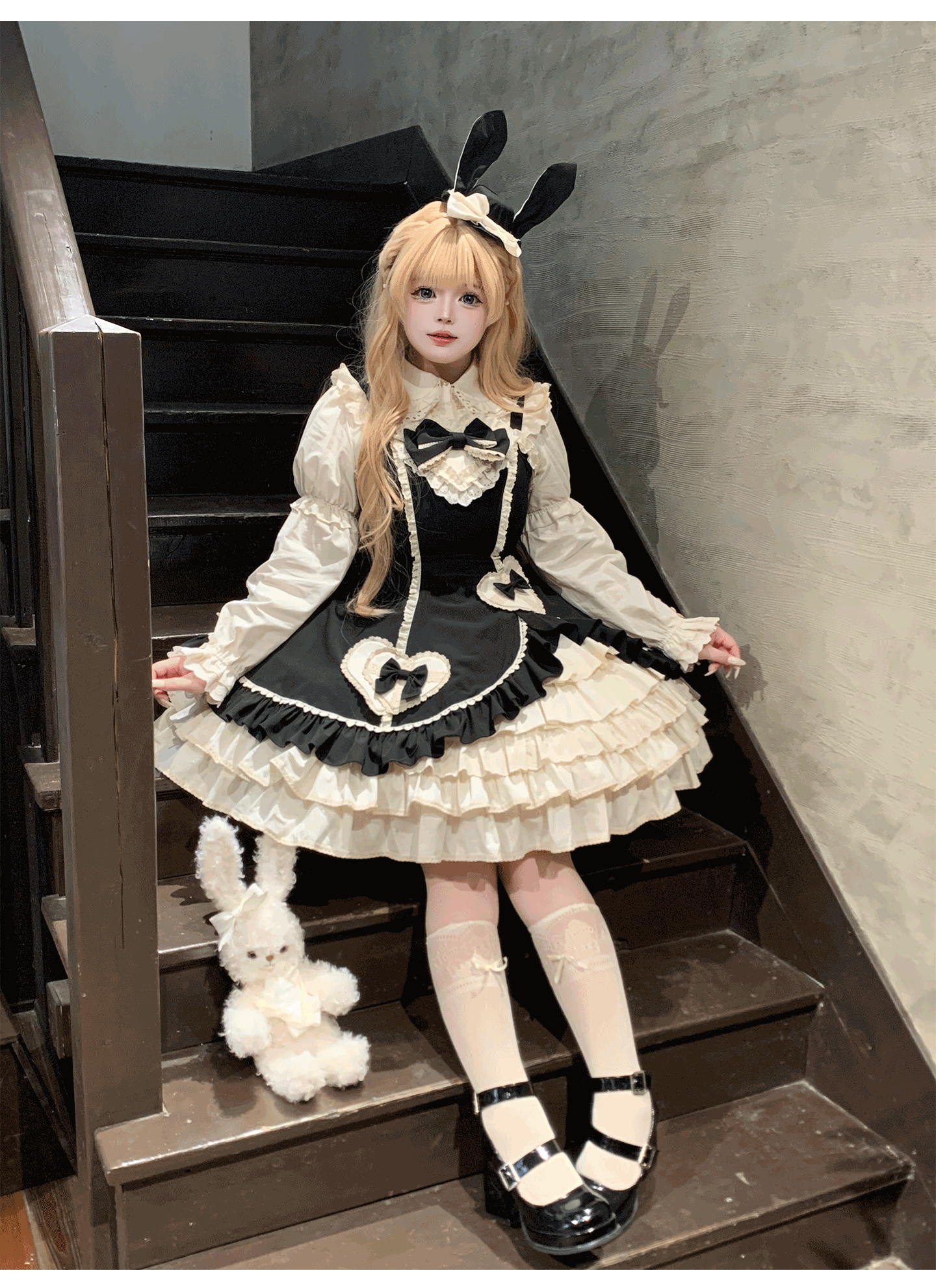 Cream Bud - Tiered Hem Old School Lolita JSK, Side Opening - image 1