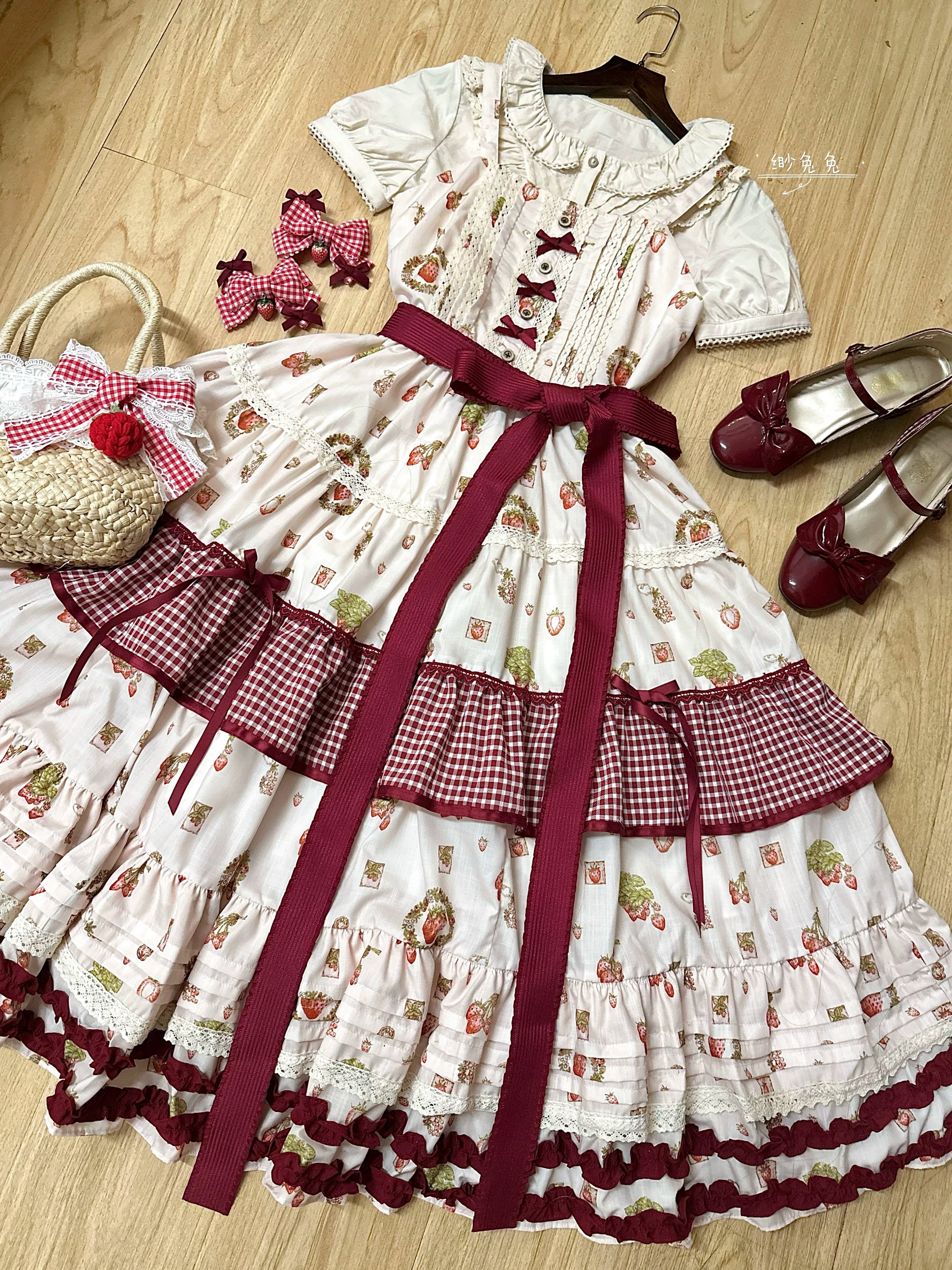 Skyfaring Strawberry - Printed Classic Lolita JSK Dress, Tired Hem - image 14