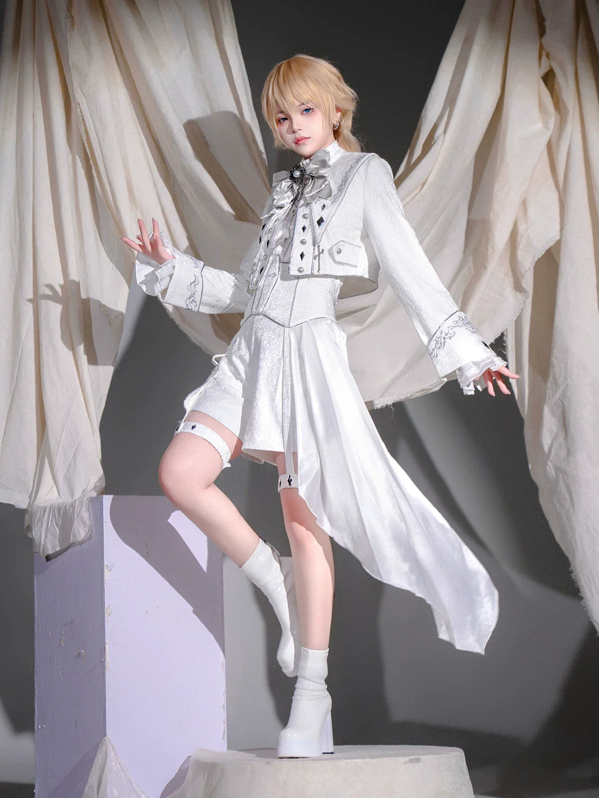 Silver Covenant - White Ouji Lolita Embroidery Coat and Shorts Set with Cross - image 16