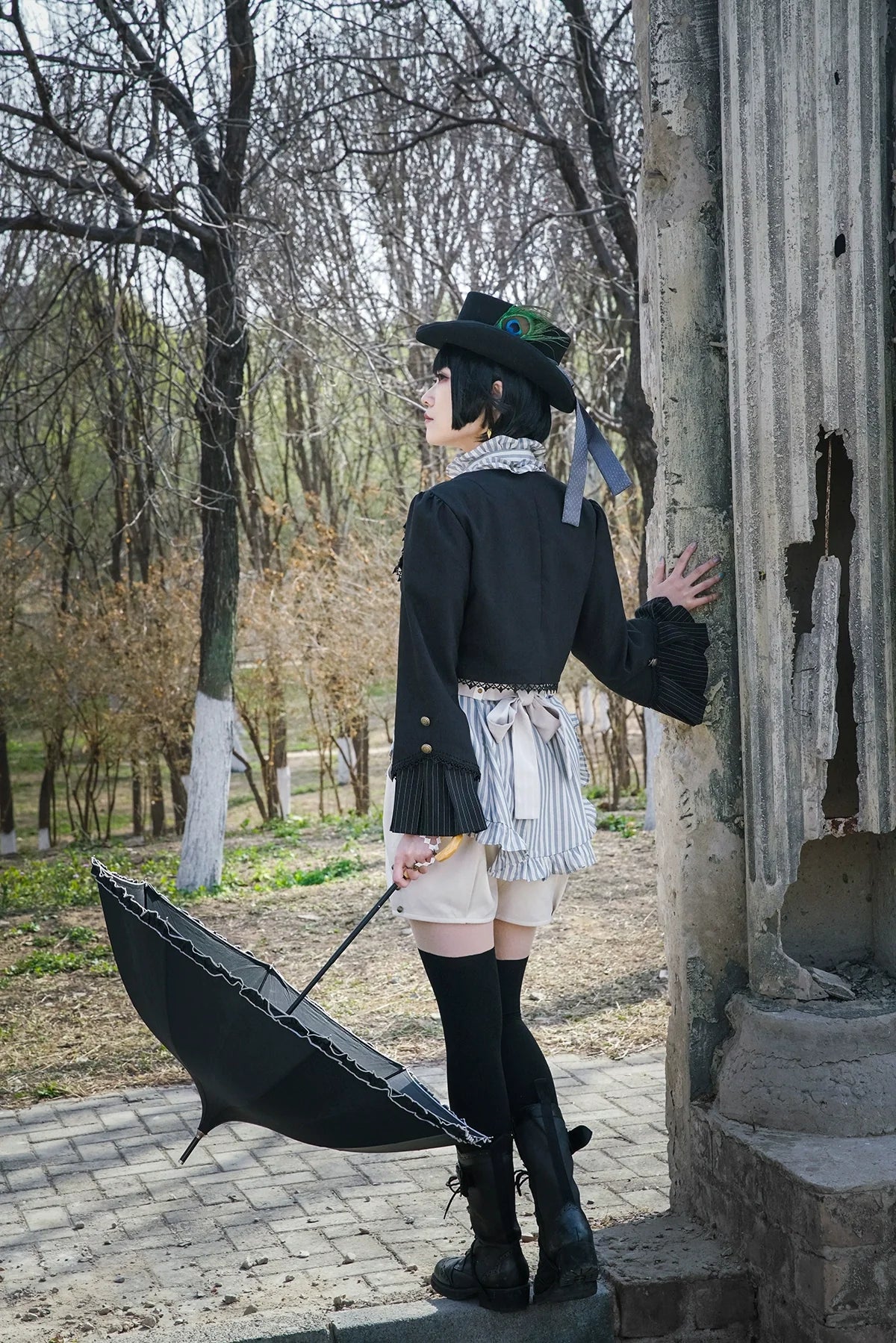 Gothic Lolita Black Cropped Cardigan Jacket - image 6