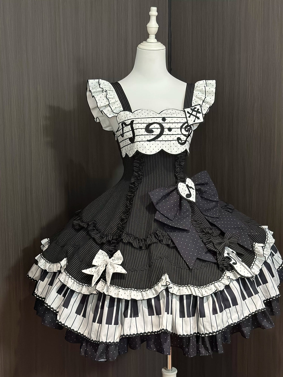 Rhythm Note Old School Lolita Piano-Key JSK and Accessories - image 1