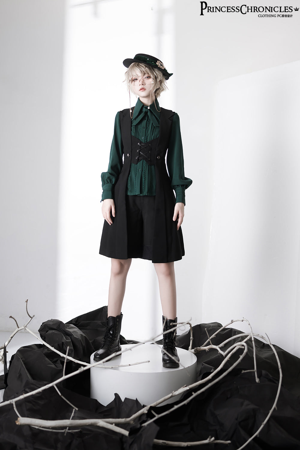 The Night Prelude Medieval Ouji Lolita Long Vest - image 20