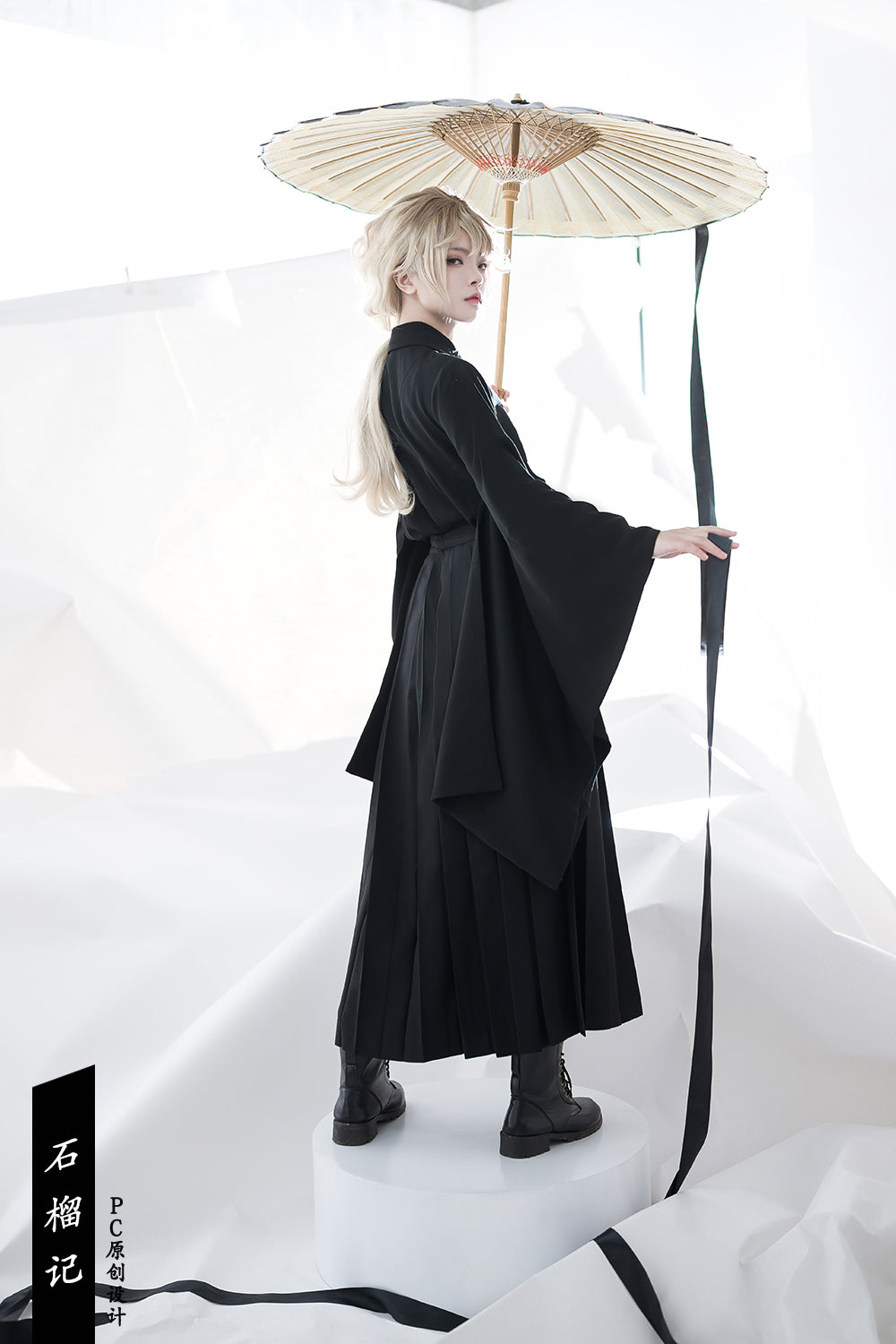 Pomegranate Note - Black Pleated Ouji Skirt - image 7