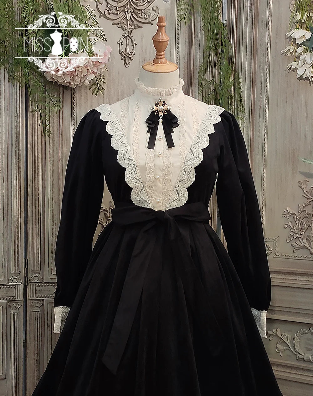 Vintage Elegant Velvet OP Dress - image 93