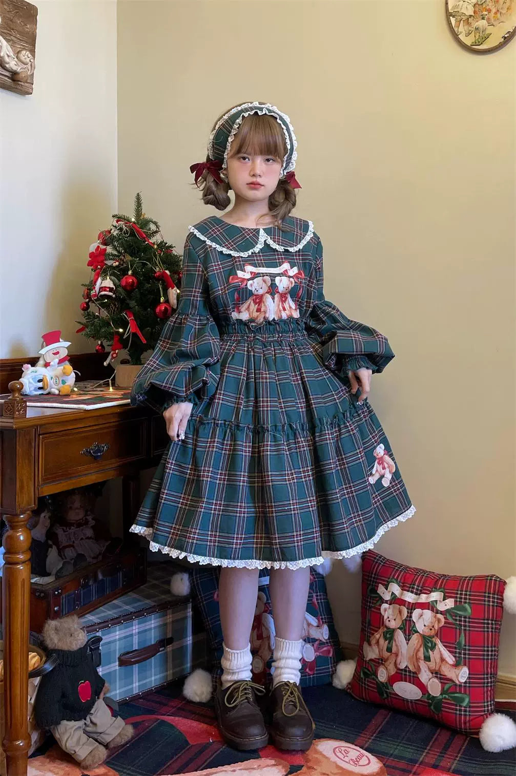 Christmas Vintage Lolita Skirts Doll Collar Blouse Plaid Skirt Set - image 22