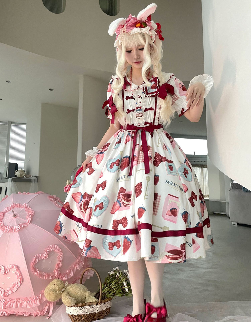 Betty Baby Sweet Lolita OP Dress and Accessories - image 17