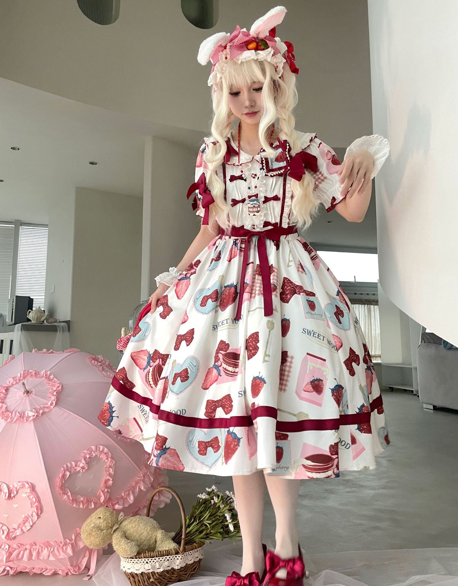 Betty Baby Sweet Lolita OP Dress and Accessories - image 17