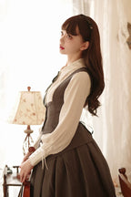 Griffin's Appointment - Vintage Lolita Pointed Collar Blouse - image 7