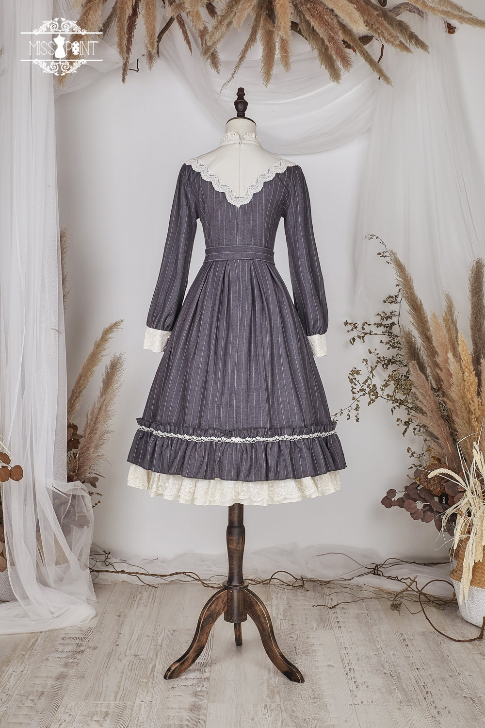 Rose Silhouette - Vintage Classic Lolita OP - image 40