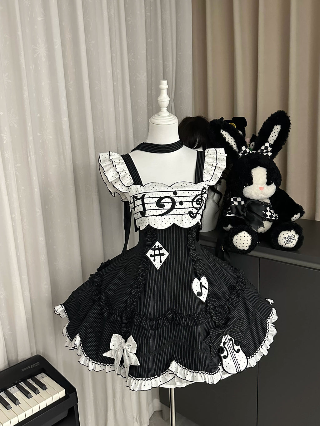 Rhythm Note Old School Lolita Piano-Key JSK and Accessories - image 3