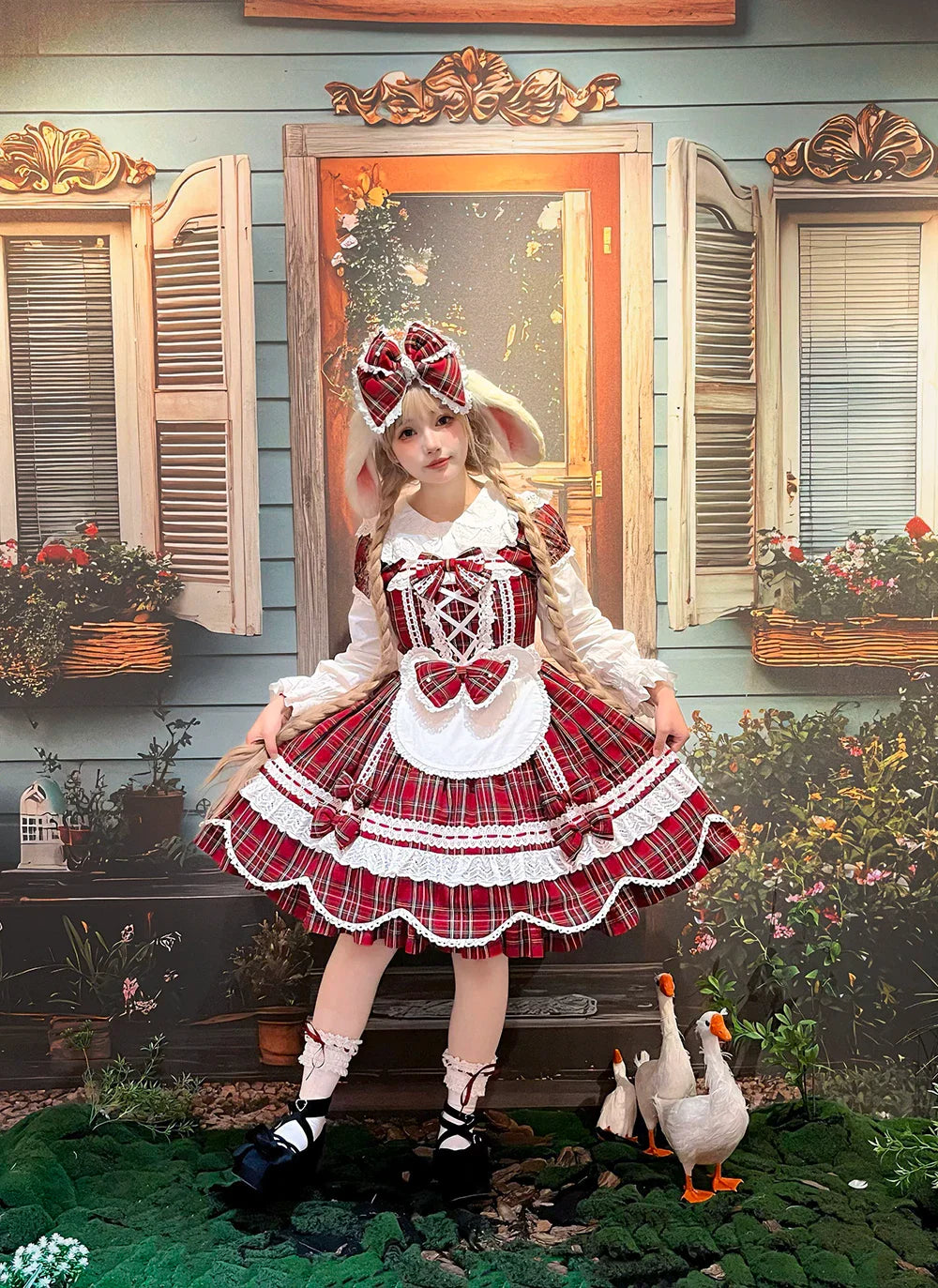 Plaid Petal Bunny - Old School Lolita Plaid OP Dress, Petal-shaped Hem - image 3