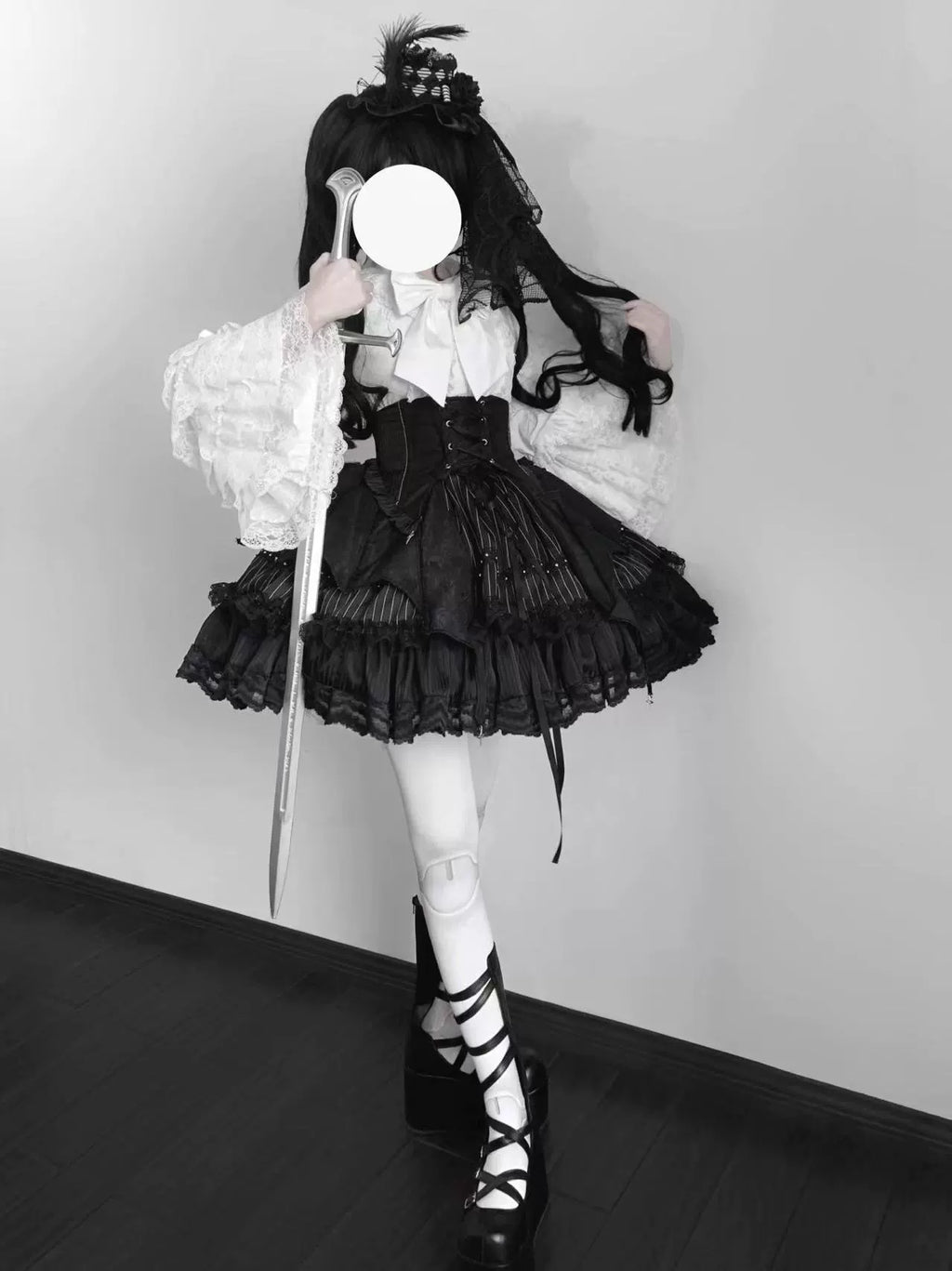 Trace Bone Black Gothic Lolita Skirt and Waist Cincher Set - image 6