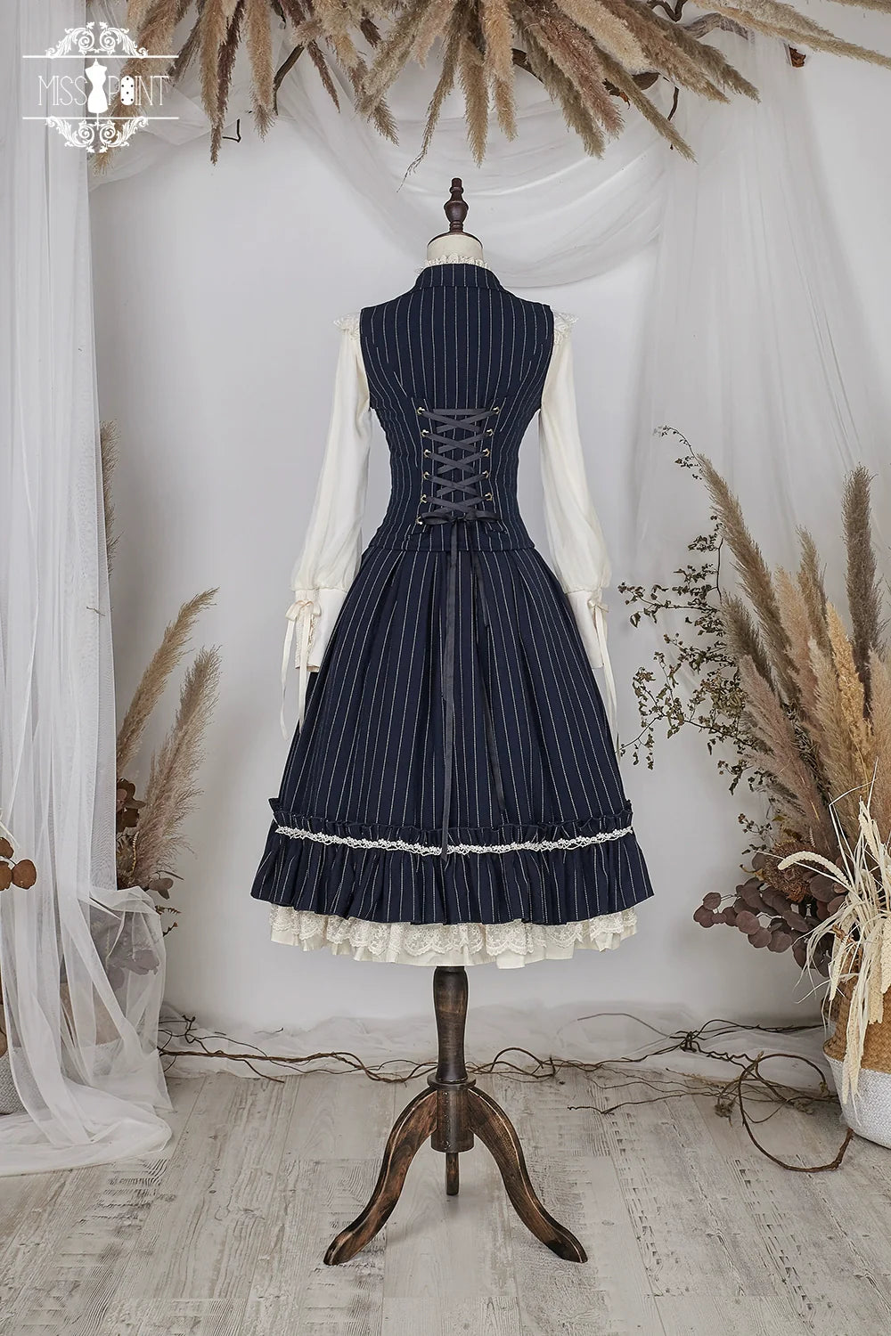 Rose Doll - Elegant Lolita Striped Fishbone Skirt - image 79