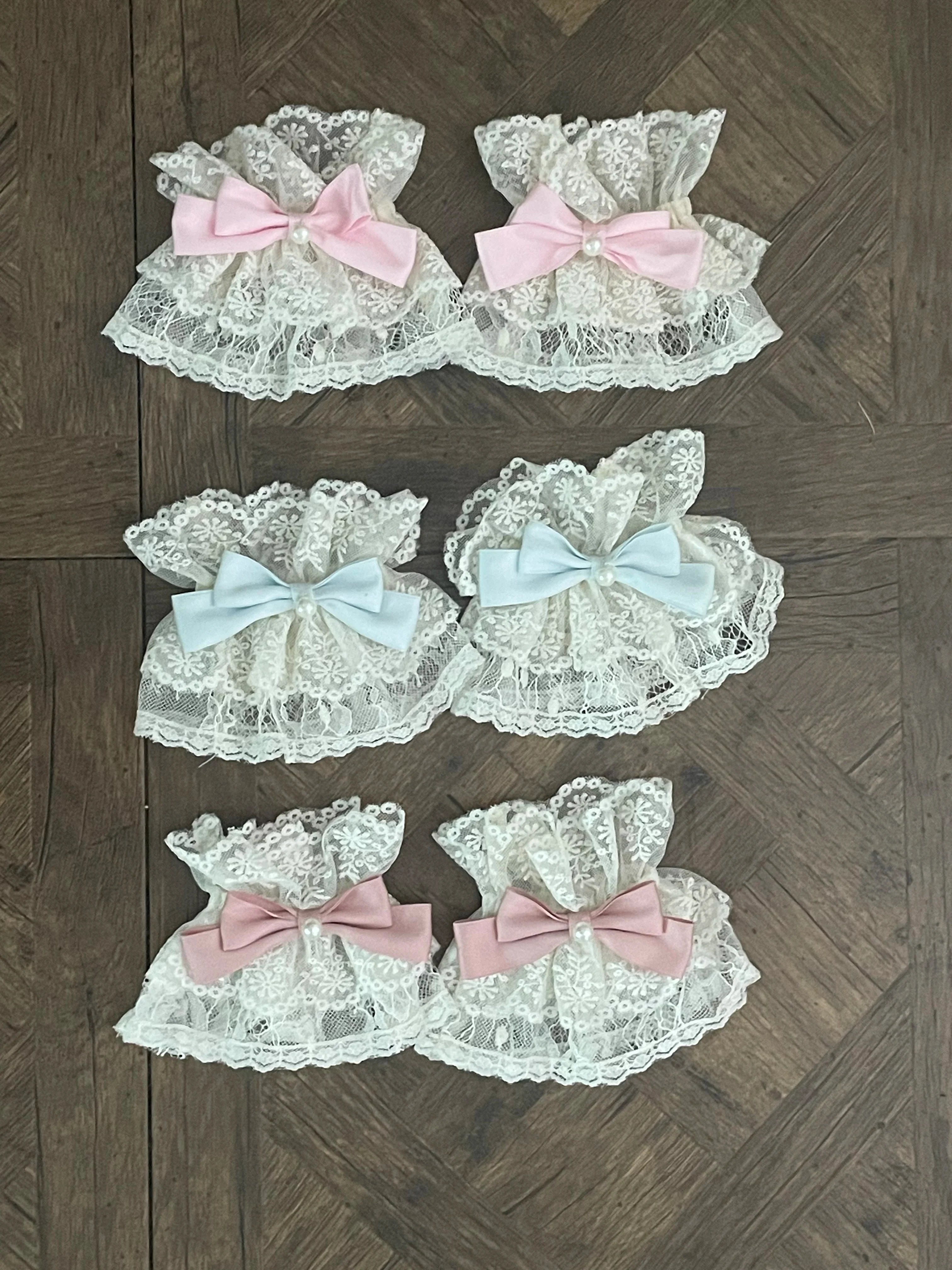 Garden Encounter of Three Springs - Cotton Old School Lolita Floral Print OP, Lace Back Opening and Accessories - image 19