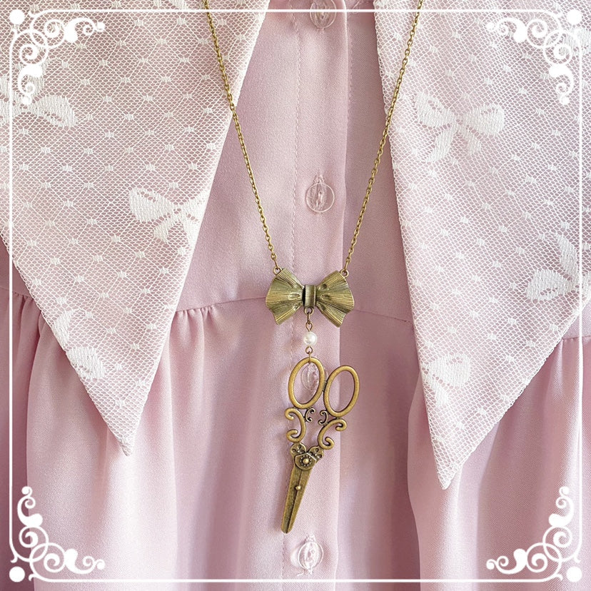 Vintage Lolita Bow-Scissors Shaped Necklace - image 4