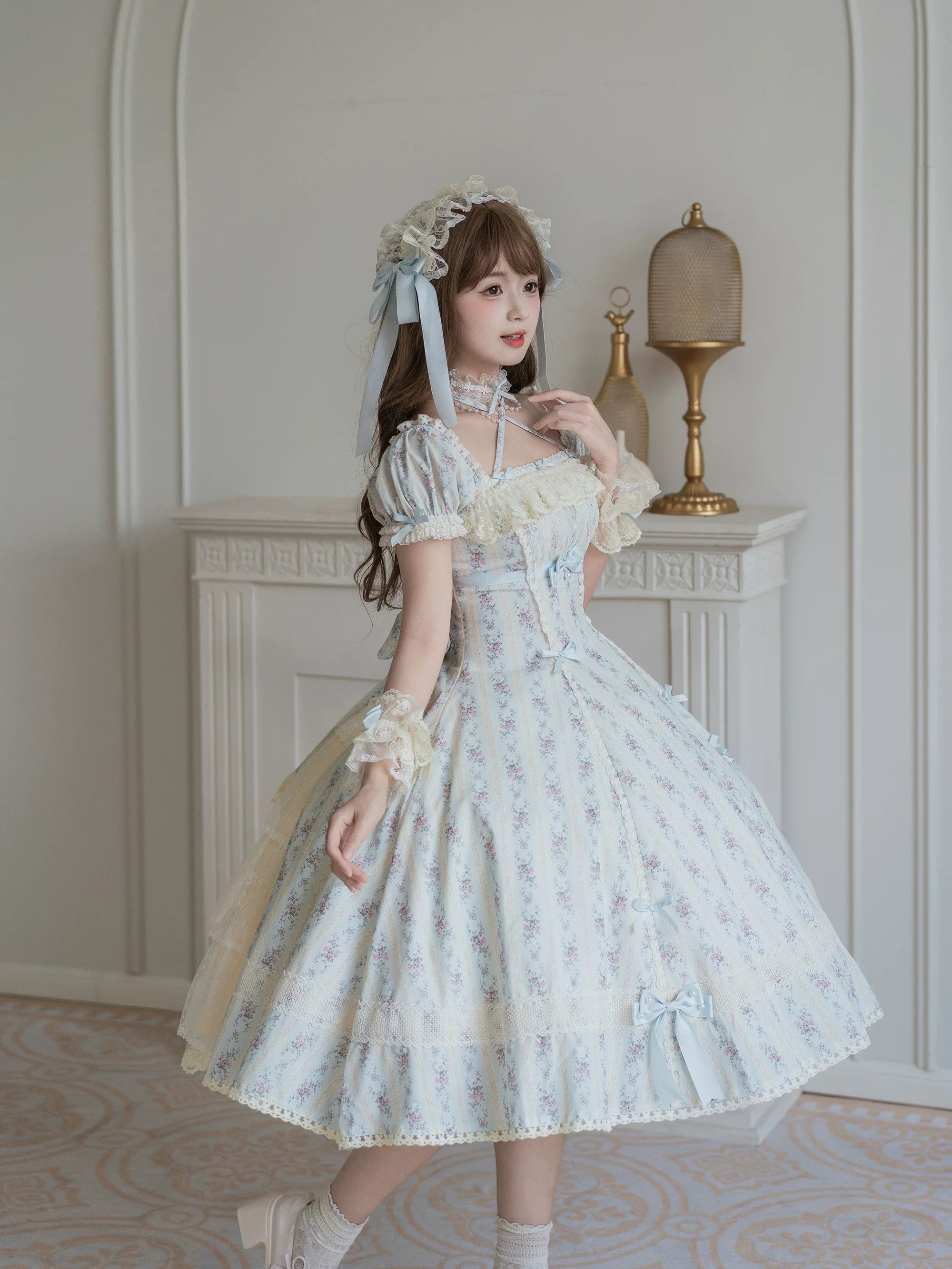 Garden Encounter of Three Springs - Cotton Old School Lolita Floral Print OP, Lace Back Opening and Accessories - image 18