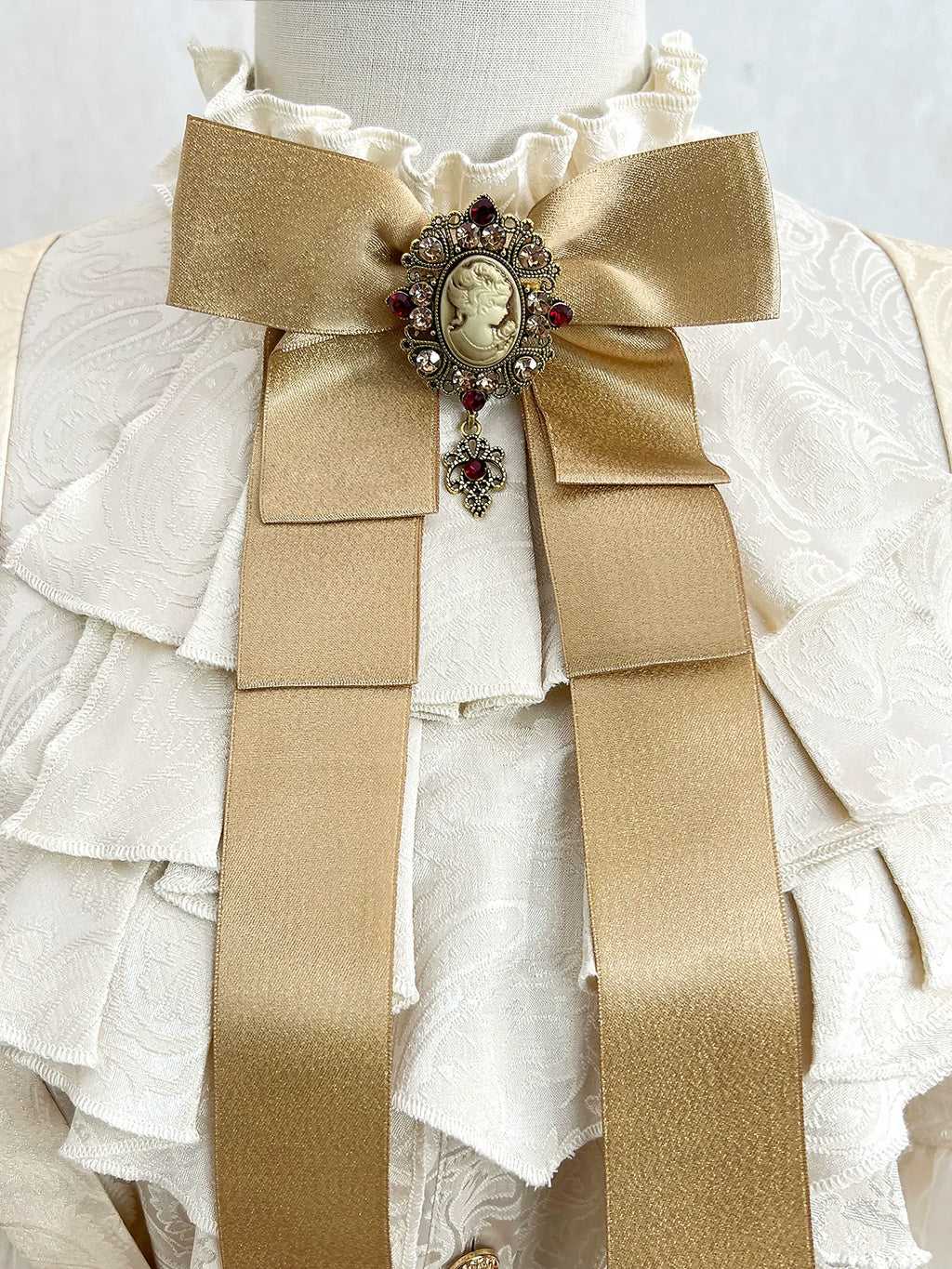 Ouji Lolita Suspender Shorts and Shirt Set - image 13