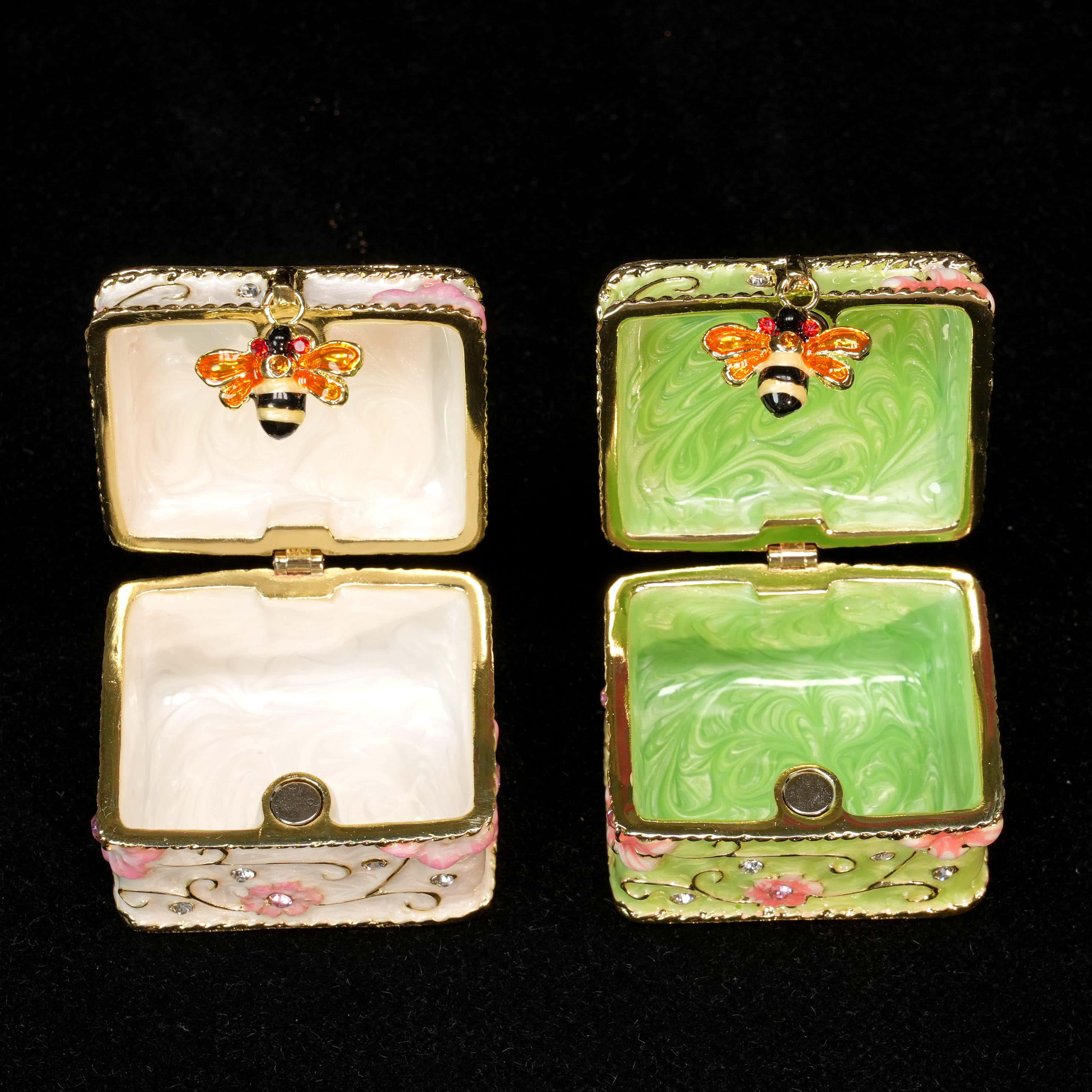 Treasure Chest Bee - Enamel Ring Jewelry Box - image 9