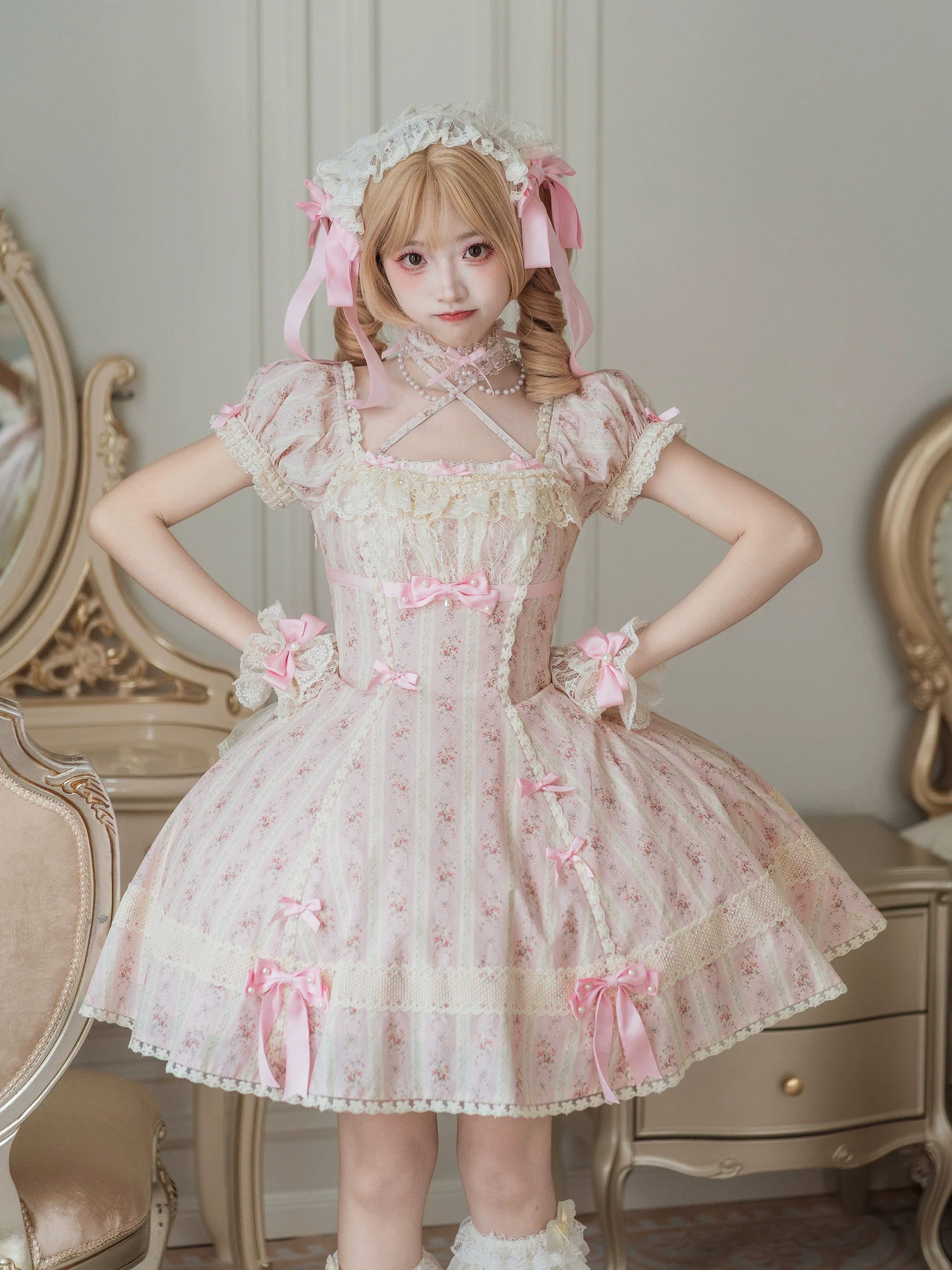 Garden Encounter of Three Springs - Cotton Old School Lolita Floral Print OP, Lace Back Opening and Accessories - image 4
