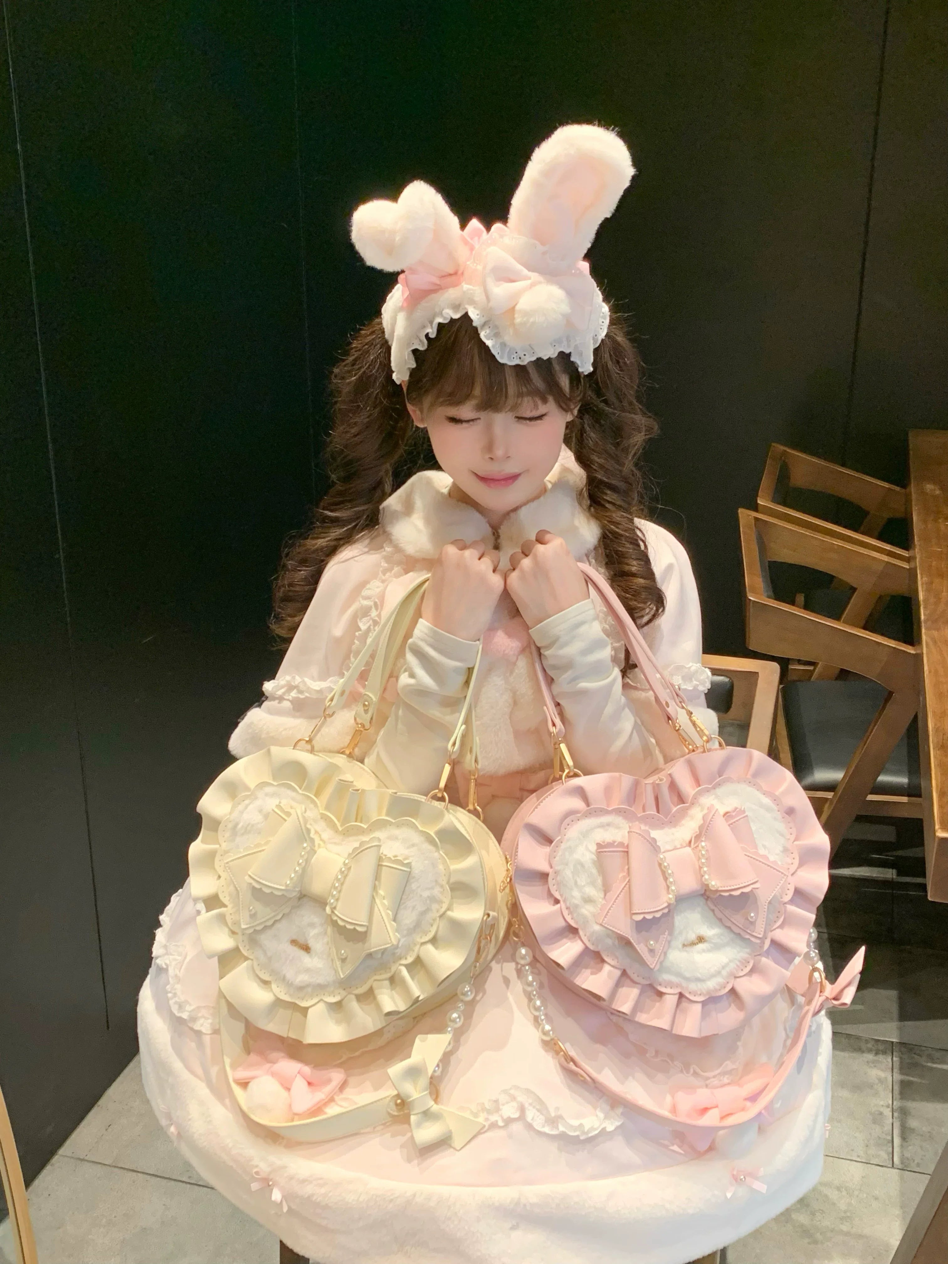 Small Gift Box - Sweet Lolita Heart Handbag, Bow Accent - image 9