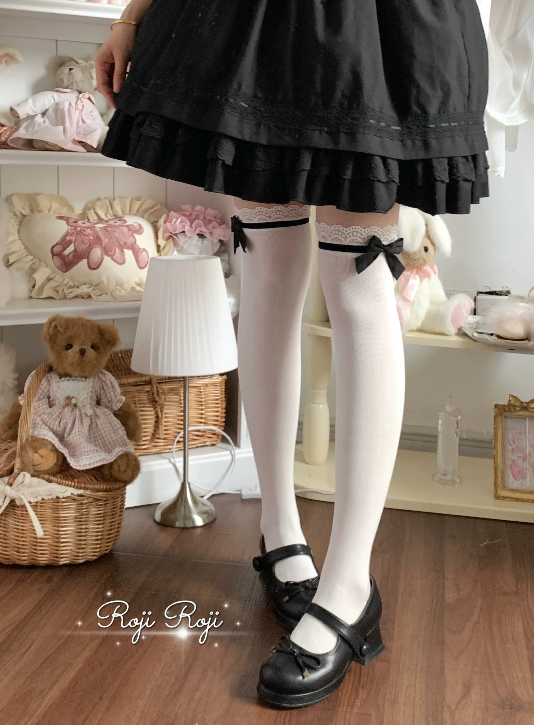 Sweet Lolita Socks With Lace & Bow Details - image 16