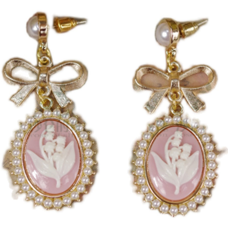 Retro Cameo Lolita Earrings - image 2
