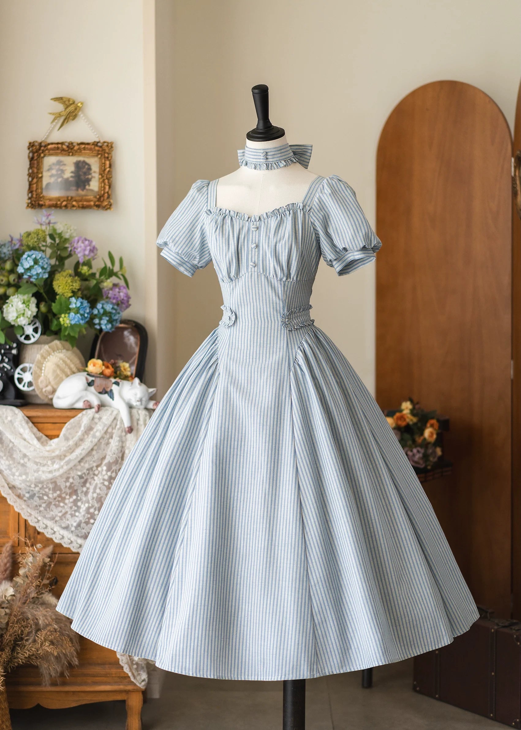 Chantilly Forest - Classic Lolita OP Dress With Square Neck & Underskirt - image 1