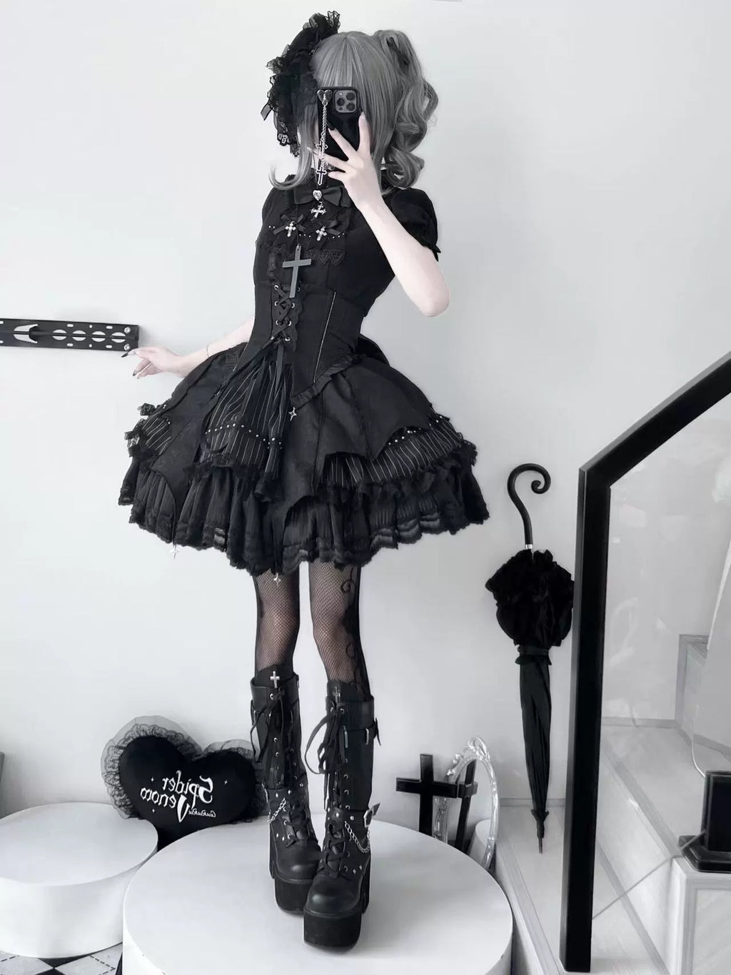 Trace Bone Black Gothic Lolita Skirt and Waist Cincher Set - image 11