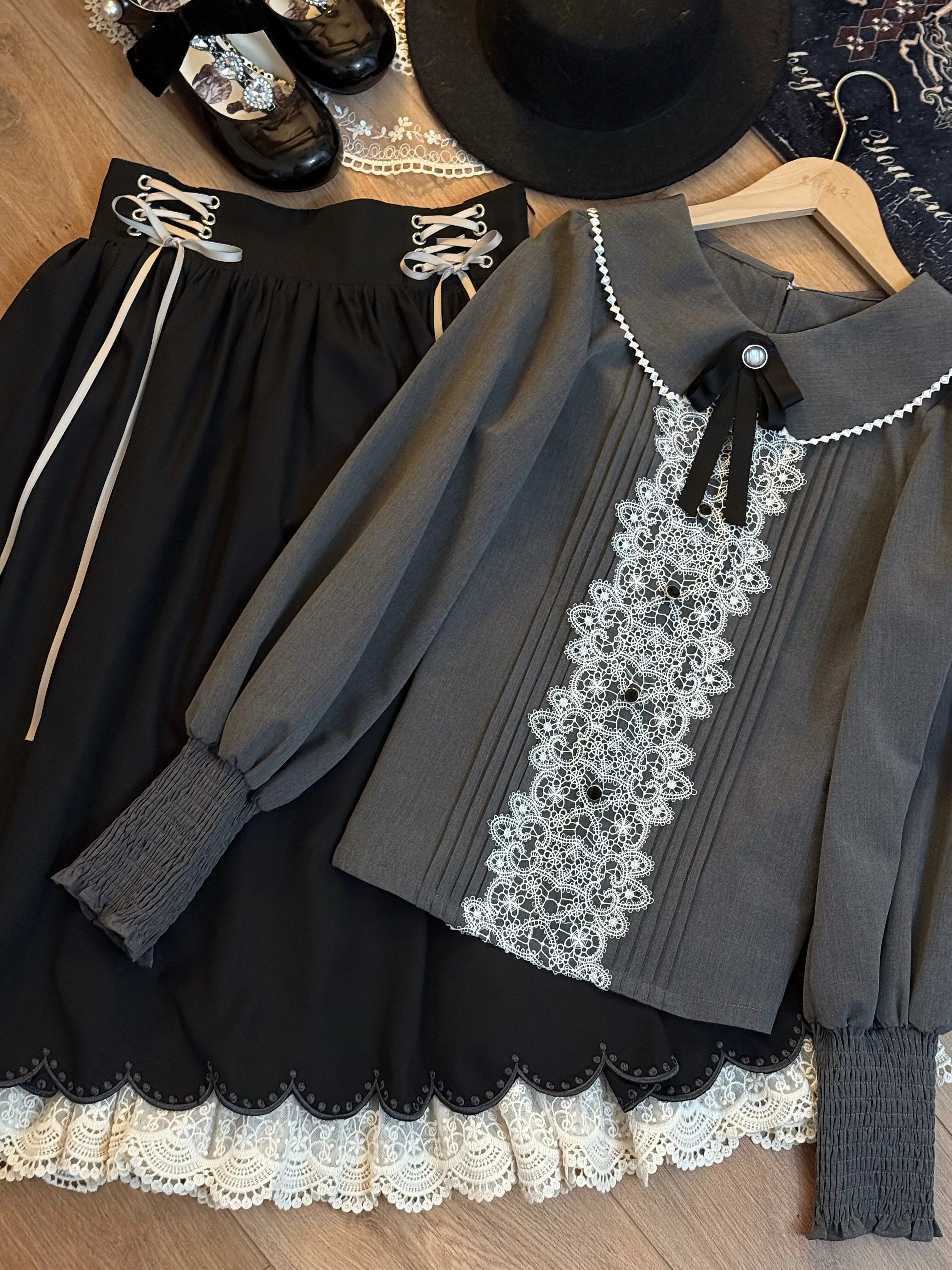 Countess's Autumn Travel - Vintage Lolita Shirt and Skirt - image 32